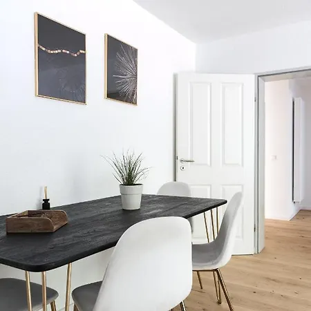 Grosse Gemutliche Mit Waldblick Apartment