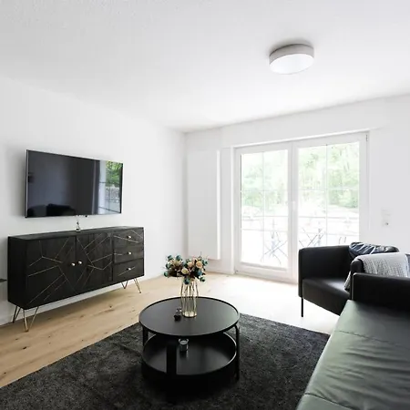 Apartment Grosse Gemutliche Mit Waldblick Cologne