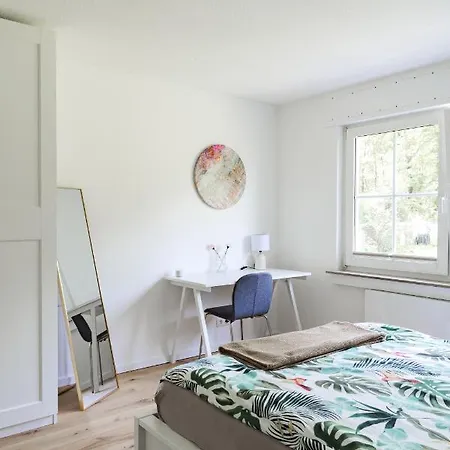 Grosse Gemutliche Mit Waldblick Apartment