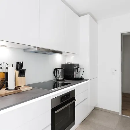 Grosse Gemutliche Mit Waldblick Apartment *