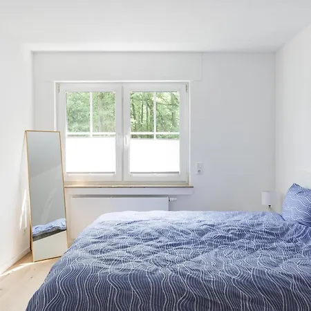 Grosse Gemutliche Mit Waldblick Cologne